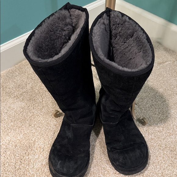 UGG Black Suede Boots - Picture 3 of 9